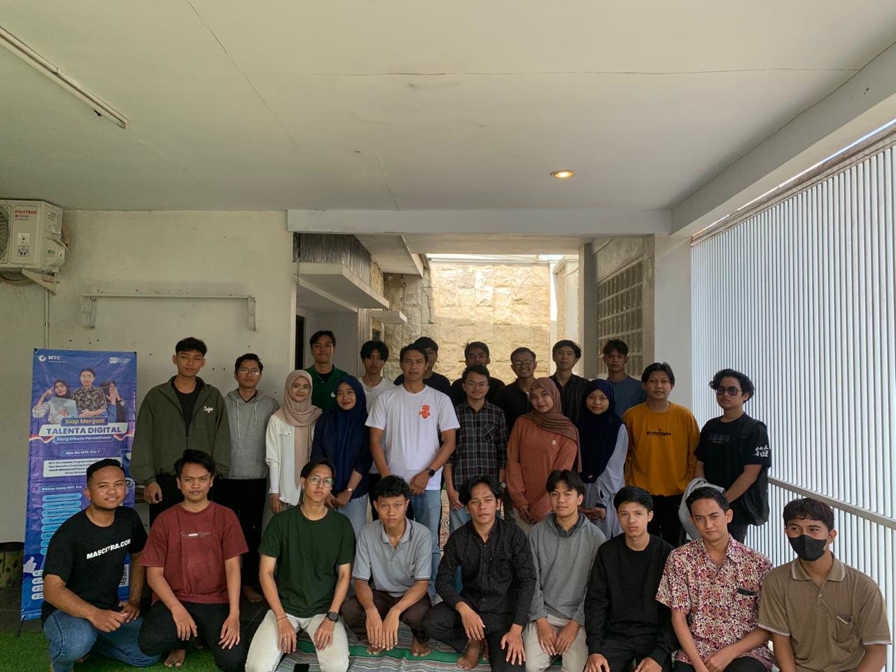 Foto mochrizki12110@gmail.com